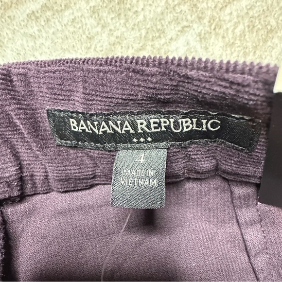 NWT Banana Republic Plum Purple Corduroy mini skirt Sz 4 button accent pockets - Picture 3 of 8